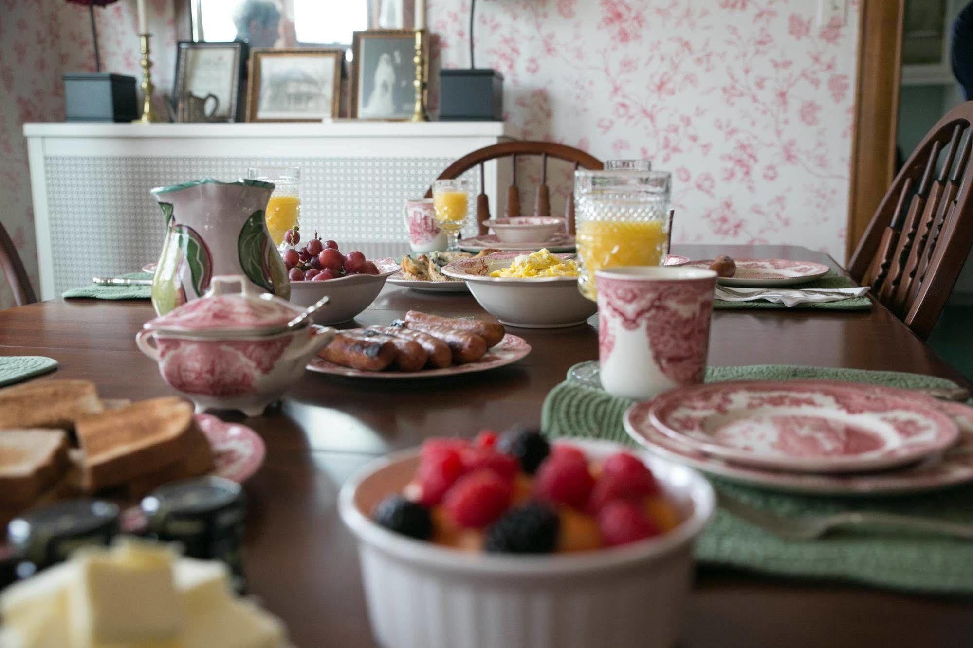 Harrison House Bed & Breakfast 네이퍼빌 외부 사진