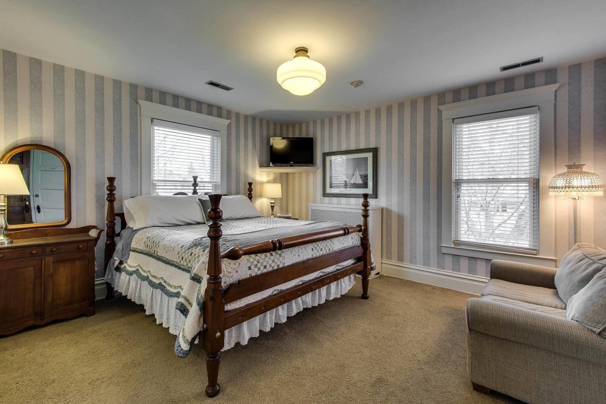 Harrison House Bed & Breakfast 네이퍼빌 외부 사진