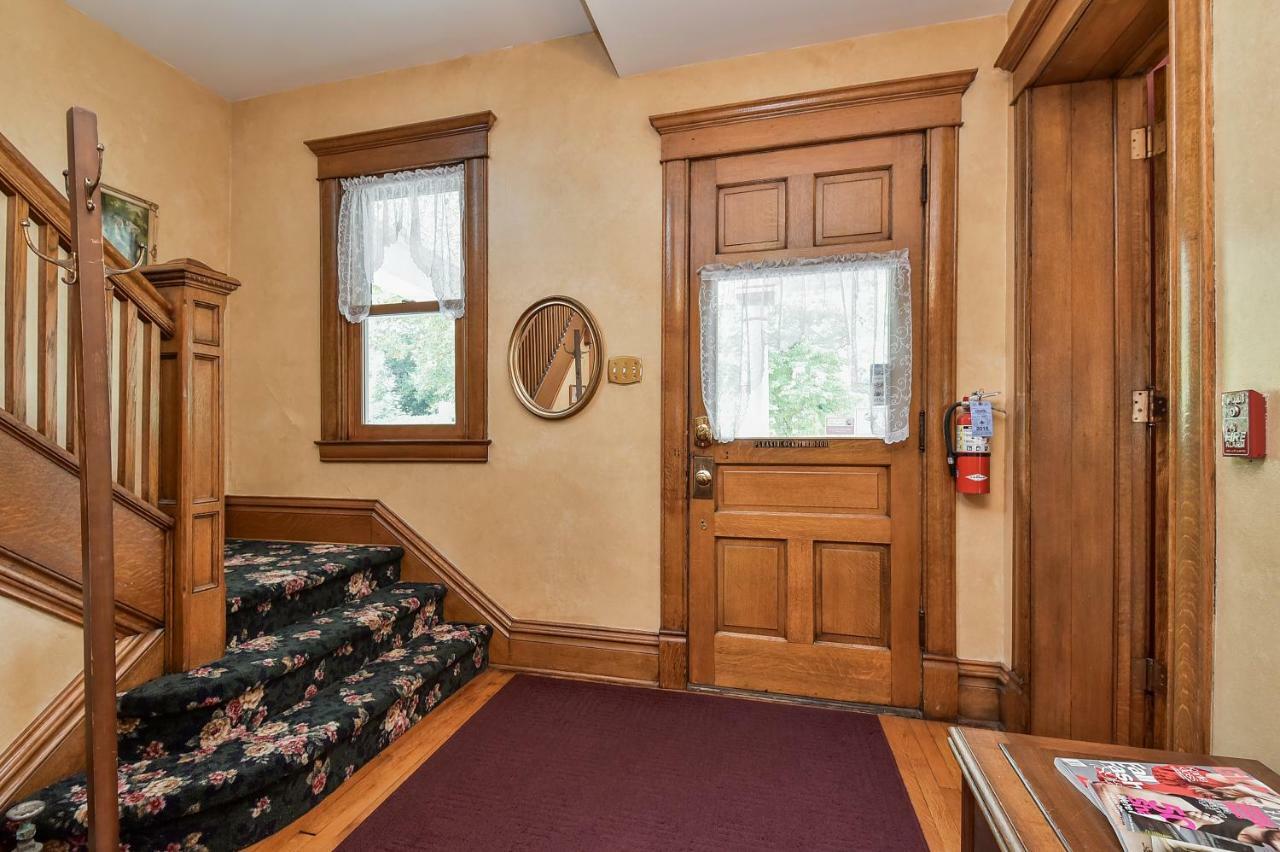 Harrison House Bed & Breakfast 네이퍼빌 외부 사진